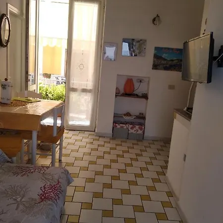 Ponzacasevacanze -appartamento ,,belvedere