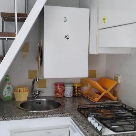 Ponzacasevacanze -appartamento ,,belvedere